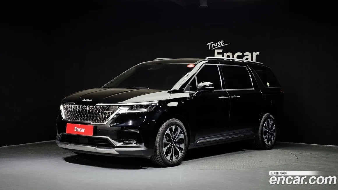 Kia Carnival — фото 1