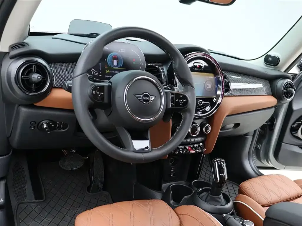 MINI Cooper (3-door) 2023 из CN, фото 10