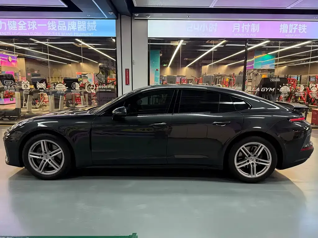 Porsche Panamera 2025 из CN, фото 3