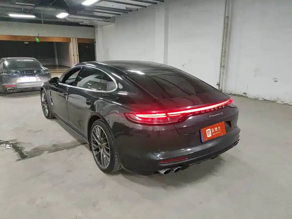 Porsche Panamera 2023 из CN, фото 2