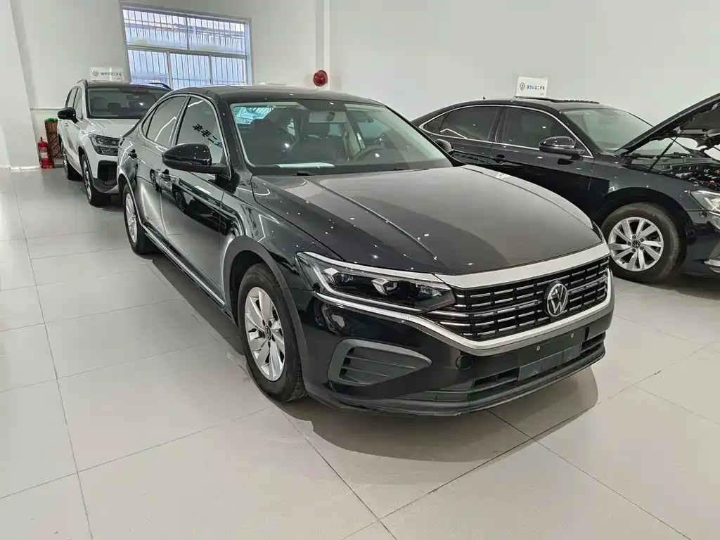 Volkswagen Passat 2023 из CN, фото 5