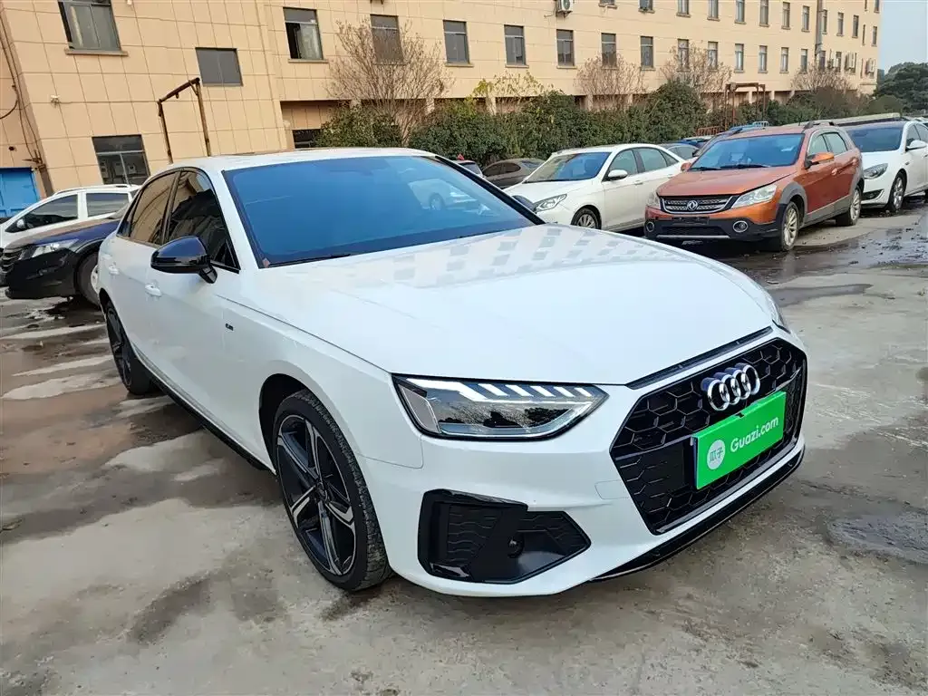 Audi A4L 2024 из CN, фото 9