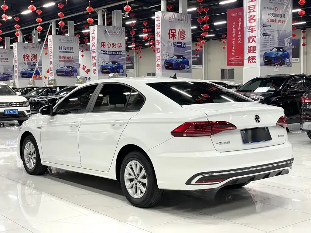 Volkswagen Bora 2023 из CN, фото 4