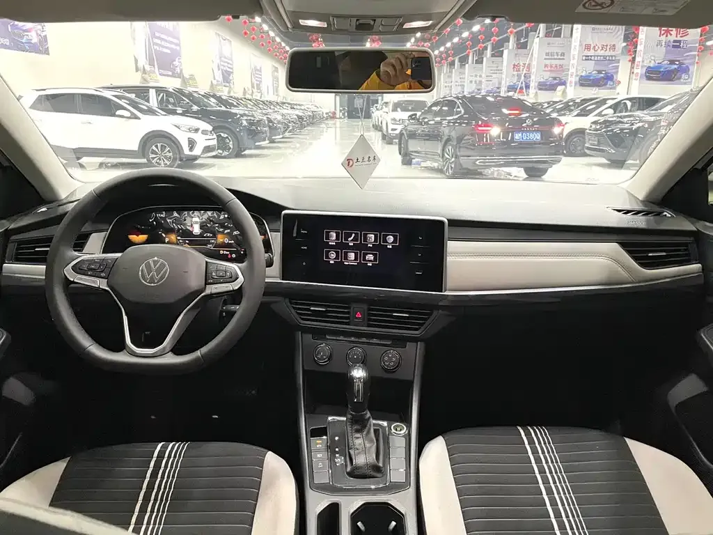 Volkswagen Bora 2023 из CN, фото 9