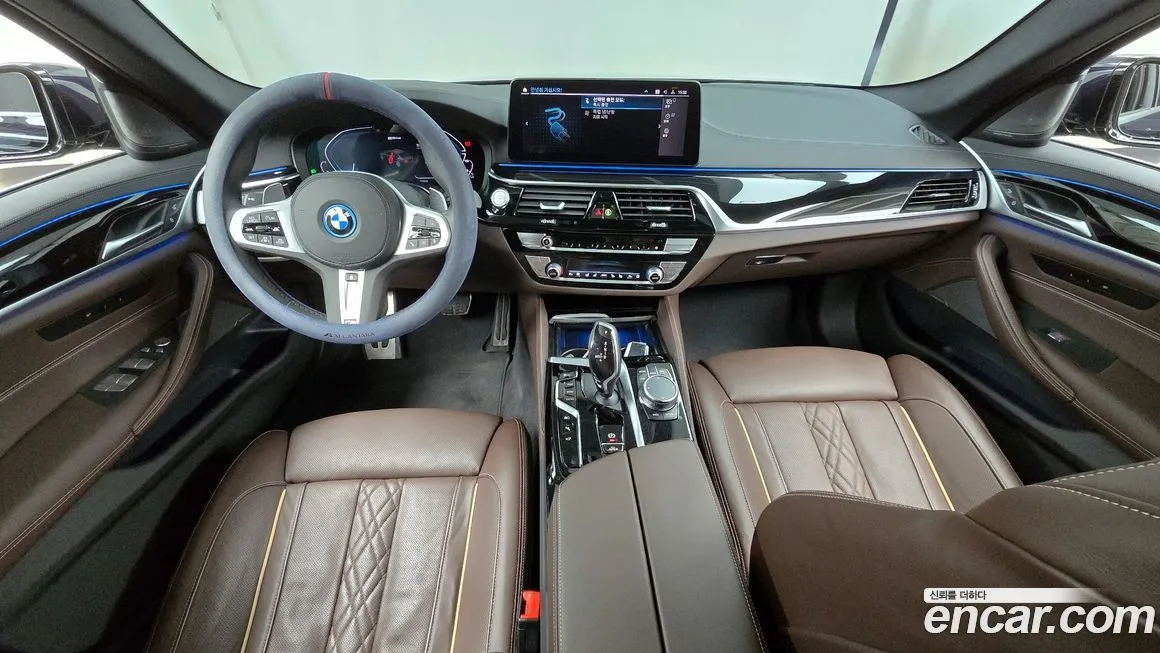 BMW 5-Series — фото 10