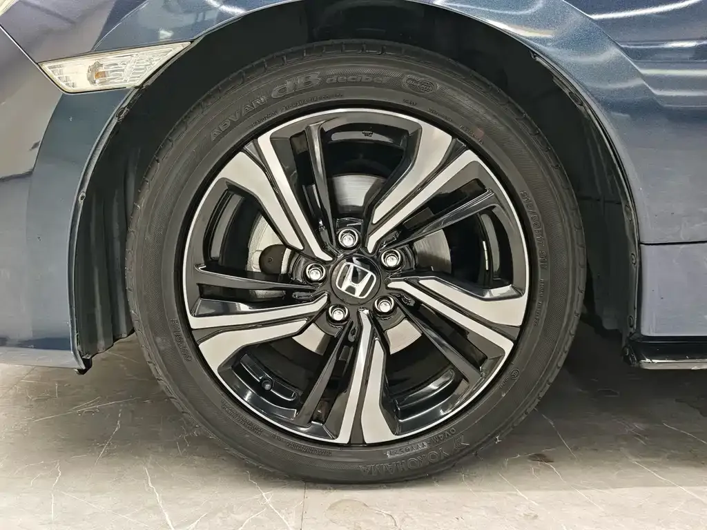 Honda Civic — фото 4