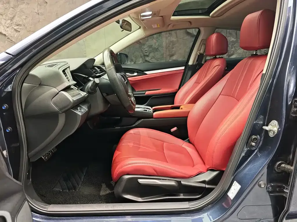 Honda Civic — фото 8