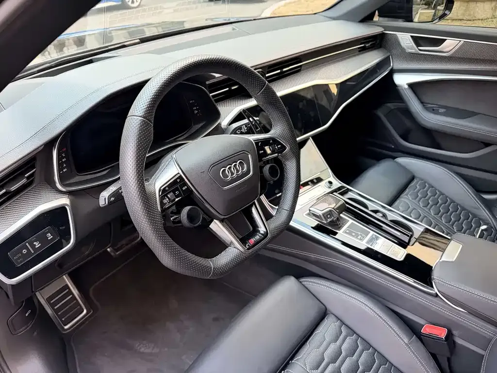 Audi RS 6 2022 из CN, фото 3