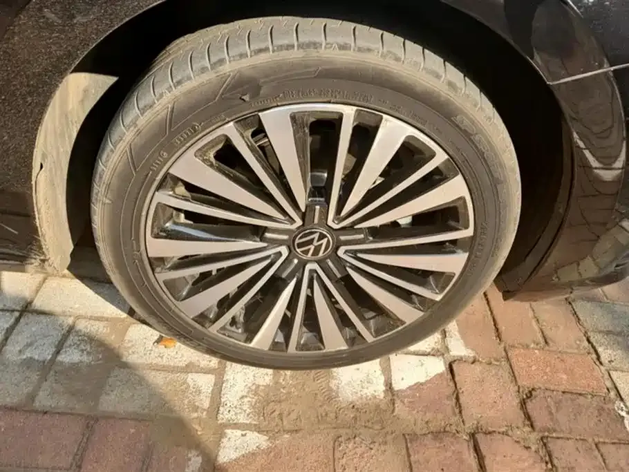 Volkswagen Passat — фото 9