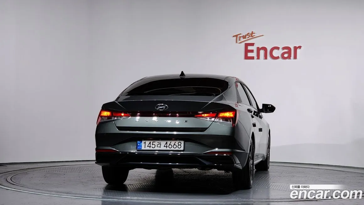 Hyundai AVANTE — фото 4