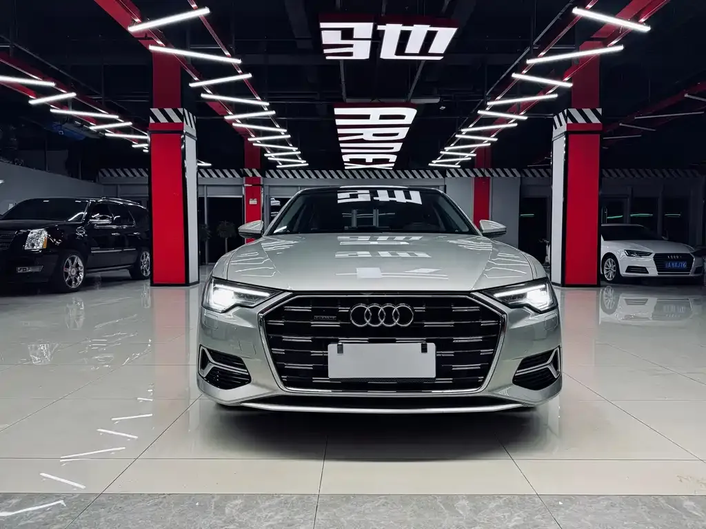 Audi A6L — фото 8