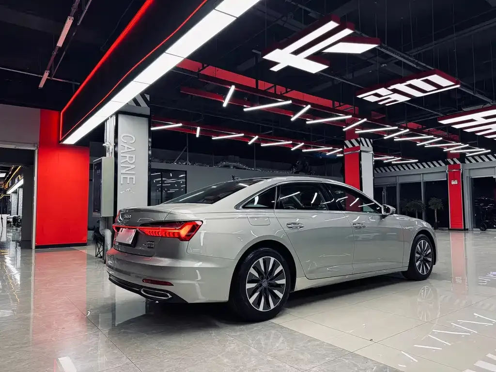 Audi A6L — фото 3