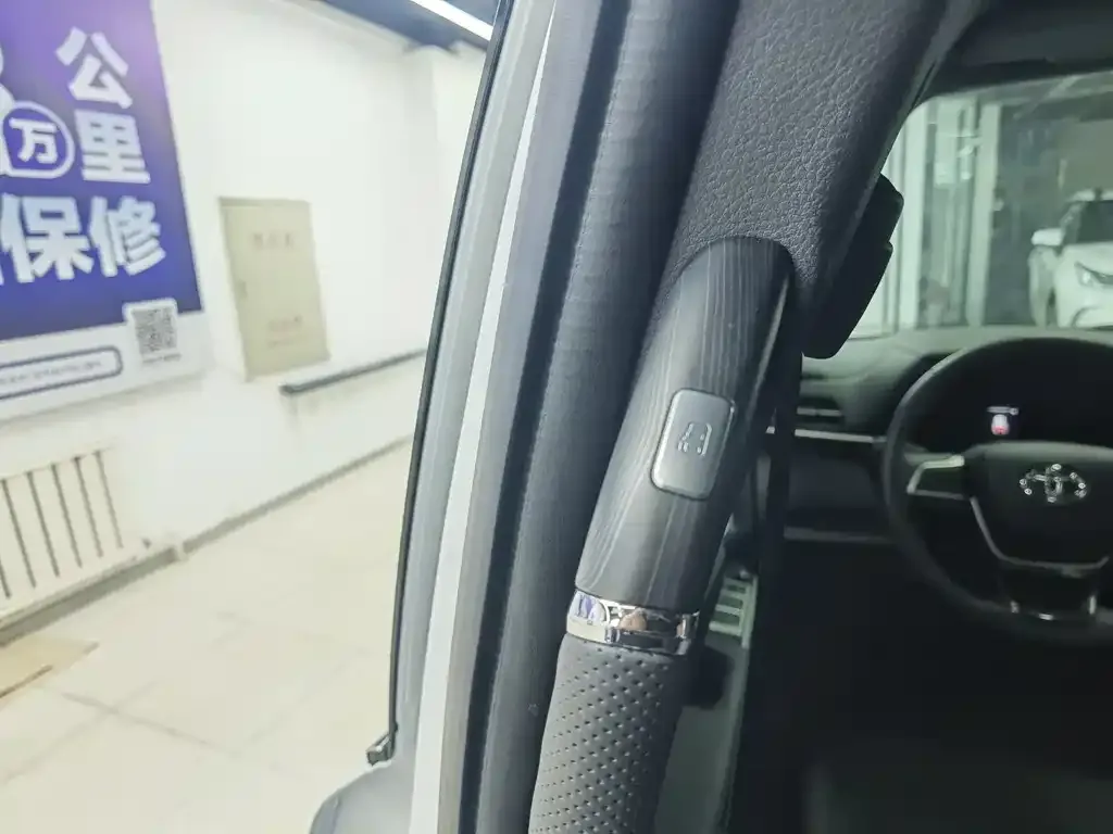 Toyota Sienna 2024 из CN, фото 6
