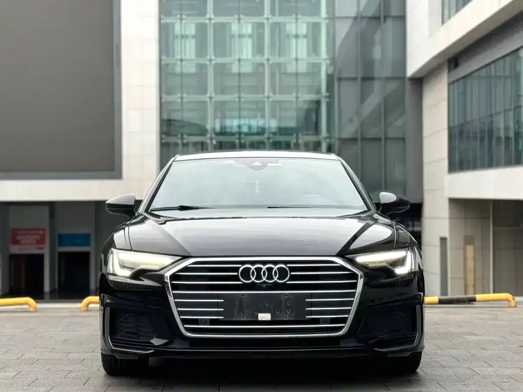 Audi A6L 2022 из CN, фото 3