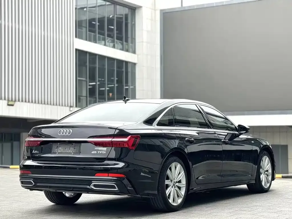 Audi A6L 2022 из CN, фото 8