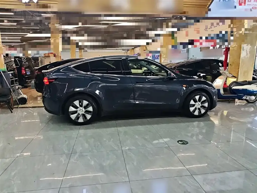 Tesla Model Y 2024 из CN, фото 7
