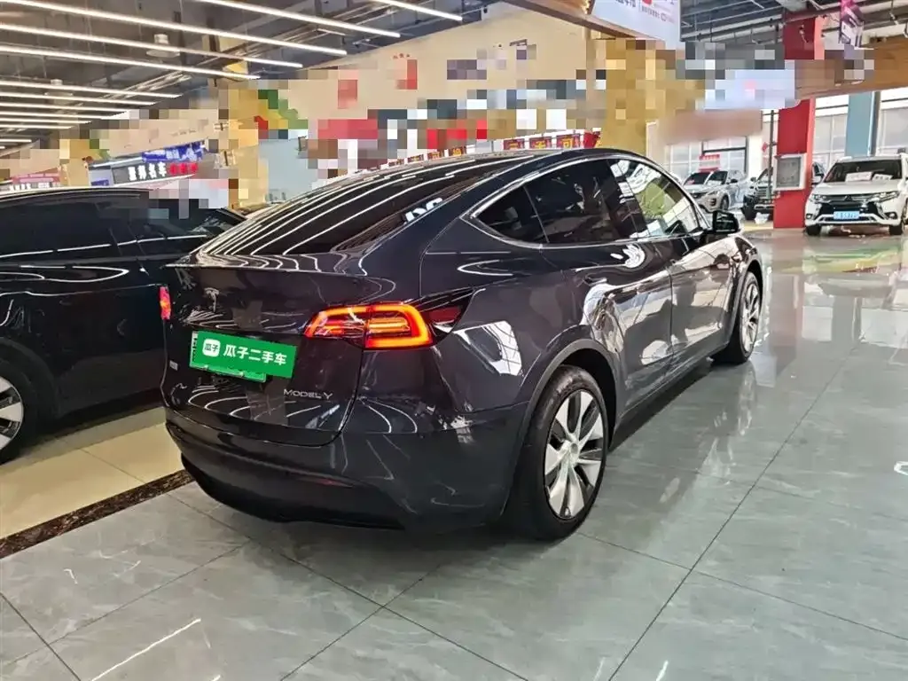 Tesla Model Y 2024 из CN, фото 9