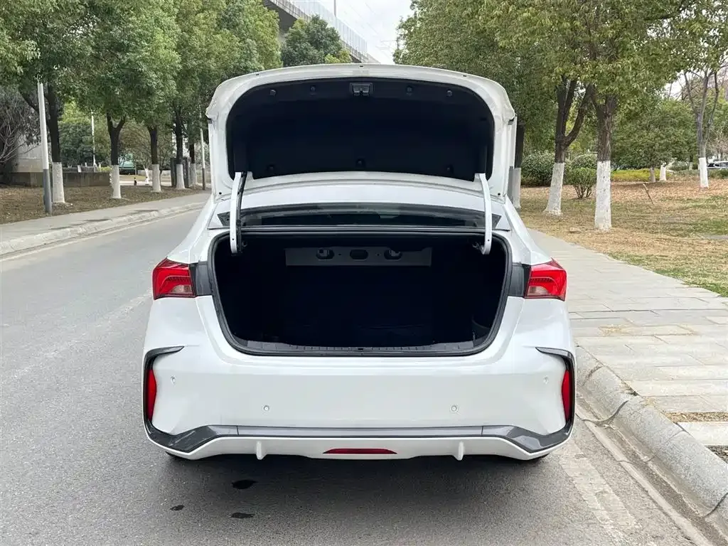 Buick Verano 2023 из CN, фото 4