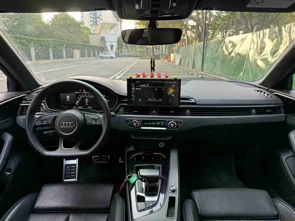 Audi A4L 2023 из CN, фото 7
