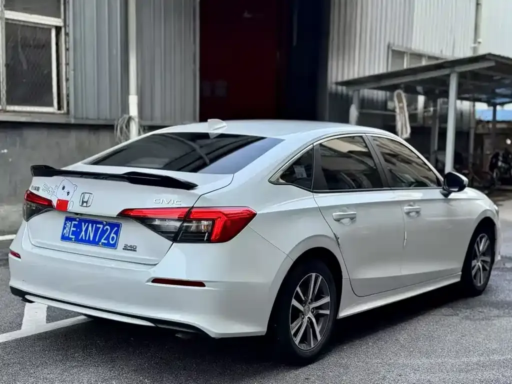 Honda Civic 2023 из CN, фото 3