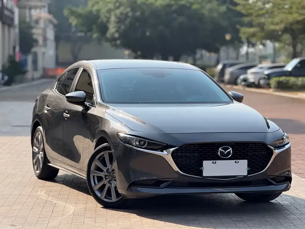 Mazda 3 Axela 2023 из CN, фото 3