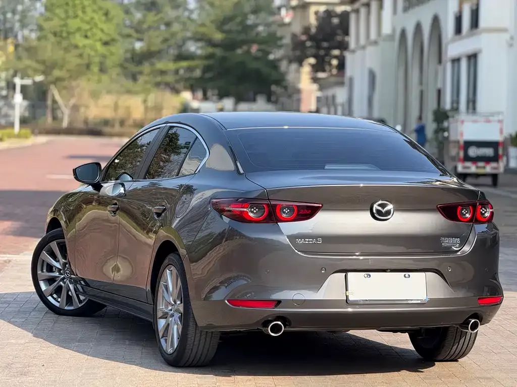 Mazda 3 Axela 2023 из CN, фото 4