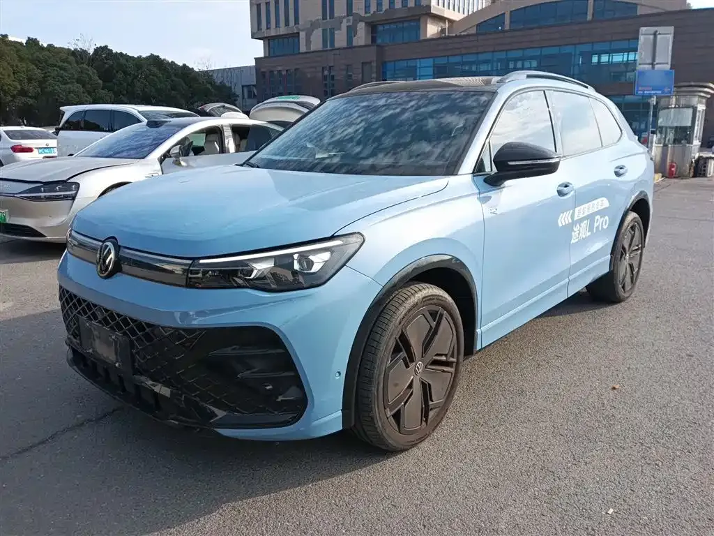 Volkswagen Tiguan L 2024 из CN, фото 3