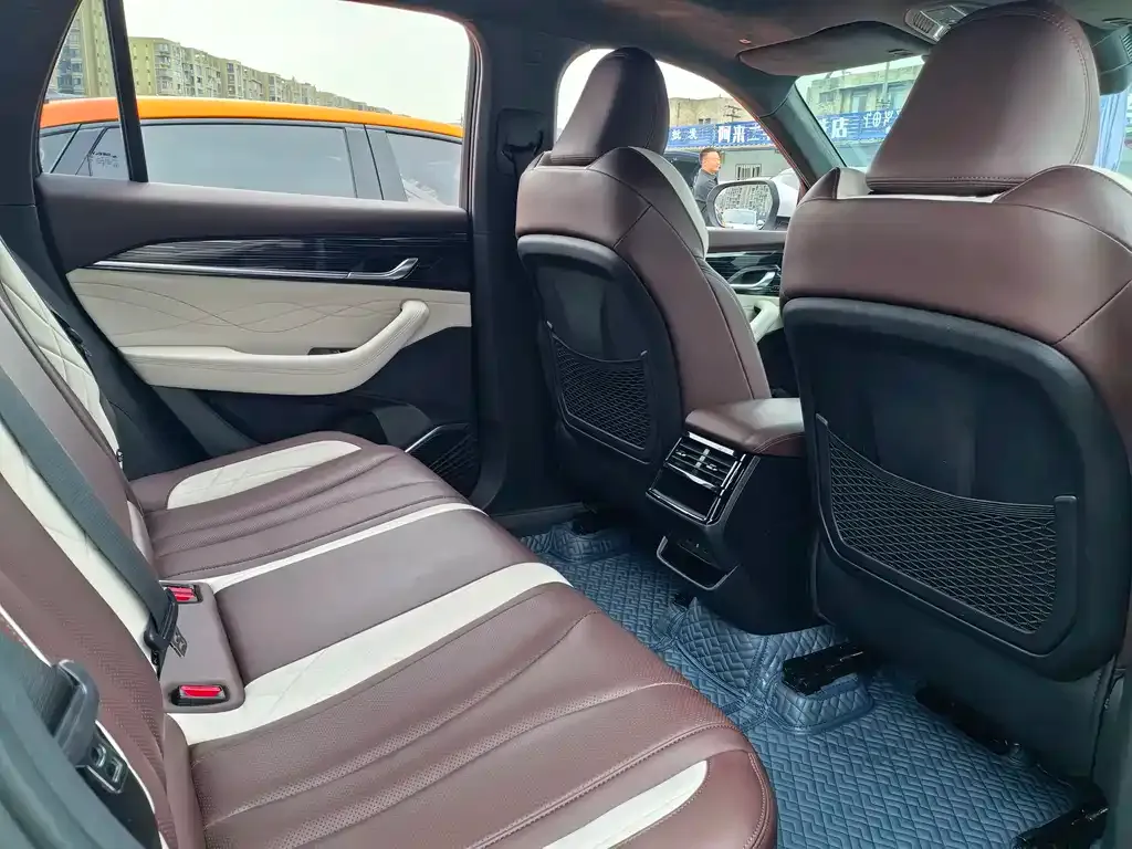 Geely Xingyue L 2021 из CN, фото 3