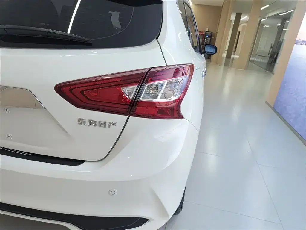 Nissan Tiida 2024 из CN, фото 6