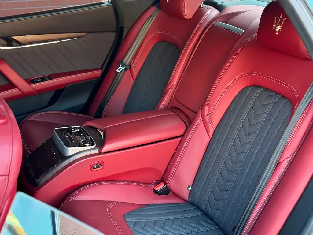 Maserati Quattroporte 2021 из CN, фото 8