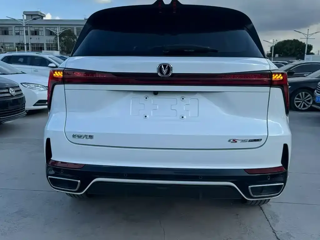 Changan CS75PLUS 2024 из CN, фото 2