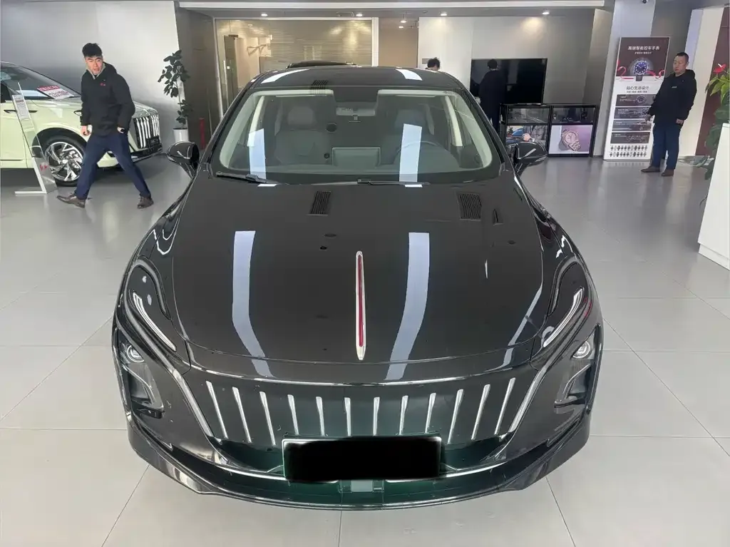 Hongqi E-QM5 2024 из CN, фото 9