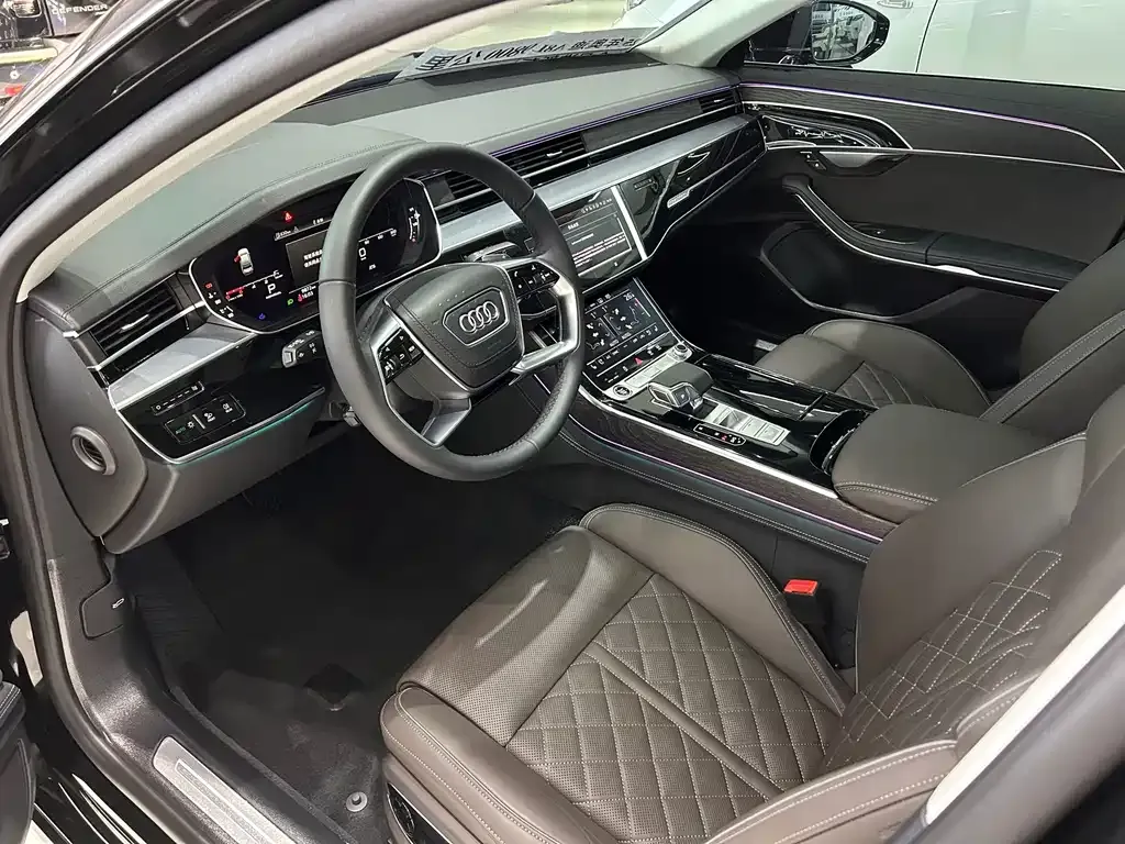 Audi A8 — фото 7