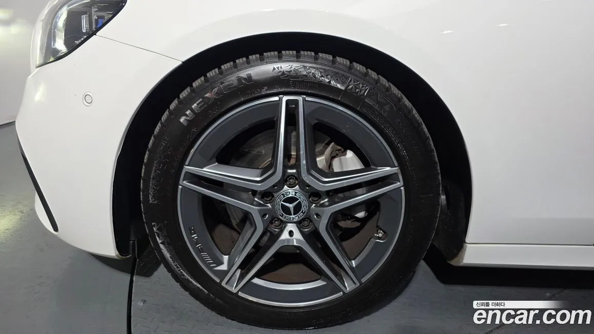 Mercedes-Benz E-Class 2023 из KR, фото 4