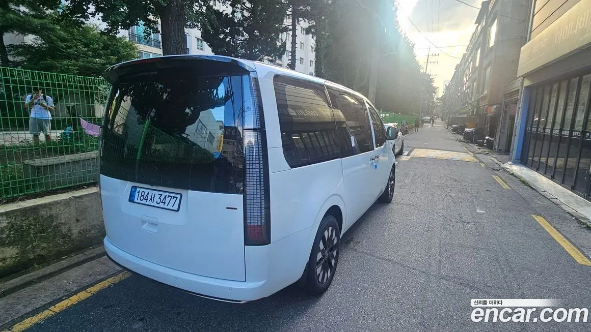 Hyundai Staria — фото 4