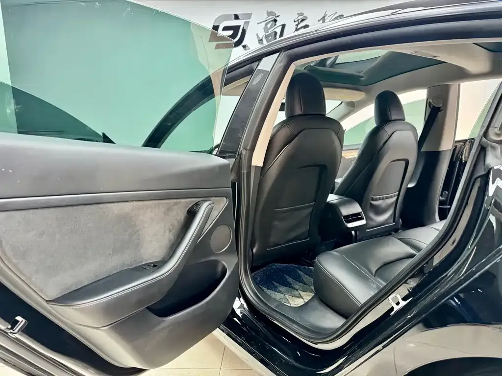 Tesla Model 3 2023 из CN, фото 10
