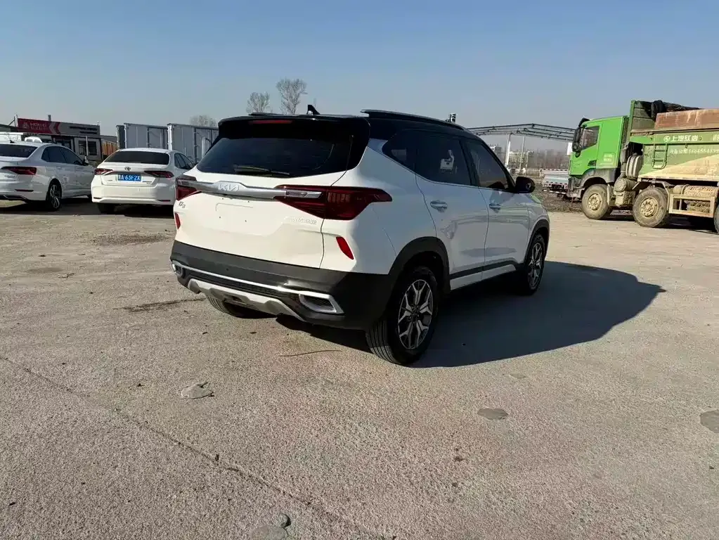 Kia KX3 — фото 10