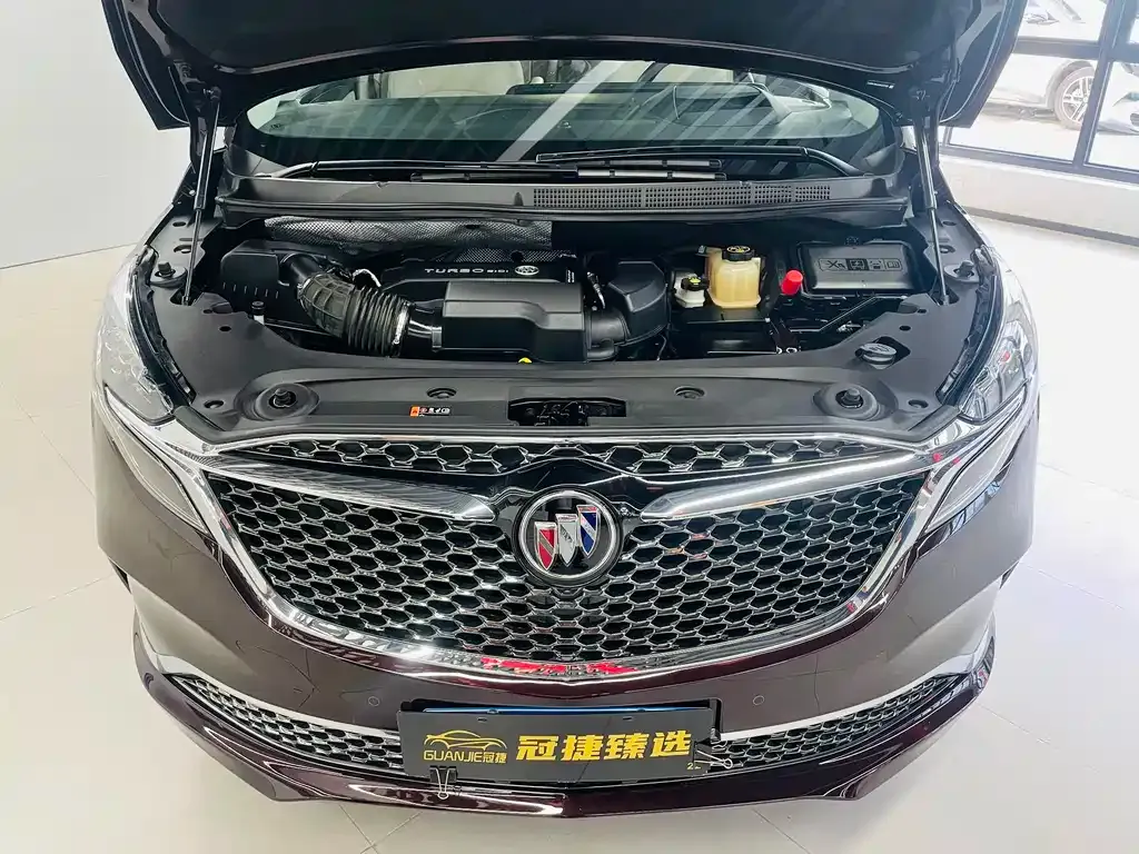 Buick GL8 2021 из CN, фото 3