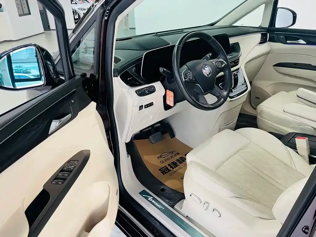 Buick GL8 2021 из CN, фото 4
