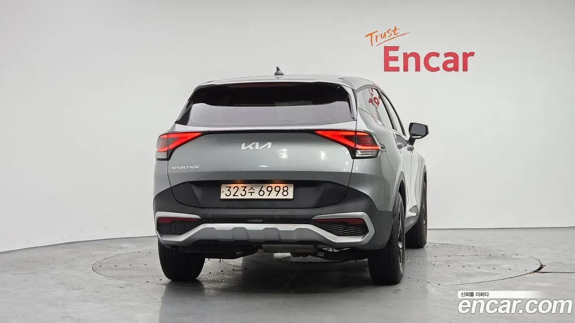 Kia Sportage — фото 10