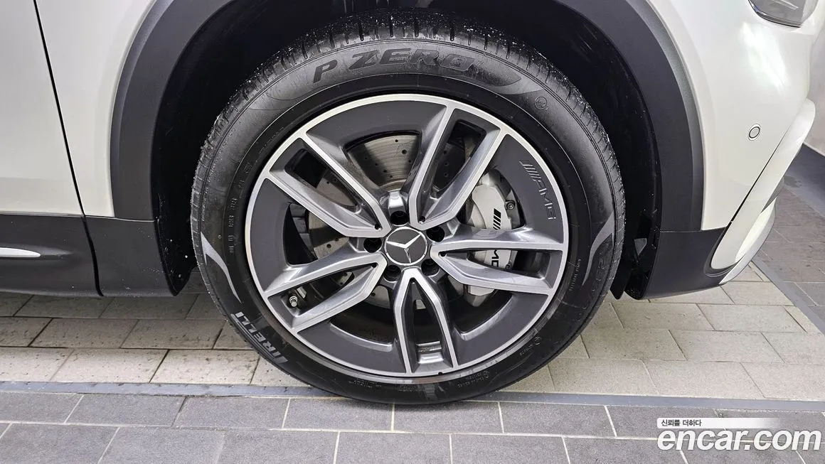 Mercedes-Benz GLB-Class — фото 5