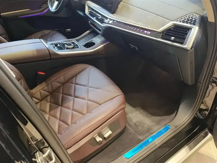 BMW X5 2024 из CN, фото 6