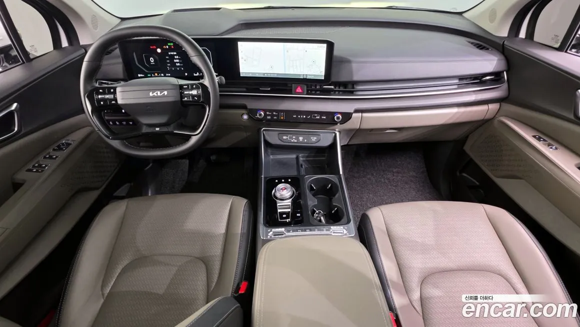 Kia Carnival — фото 10