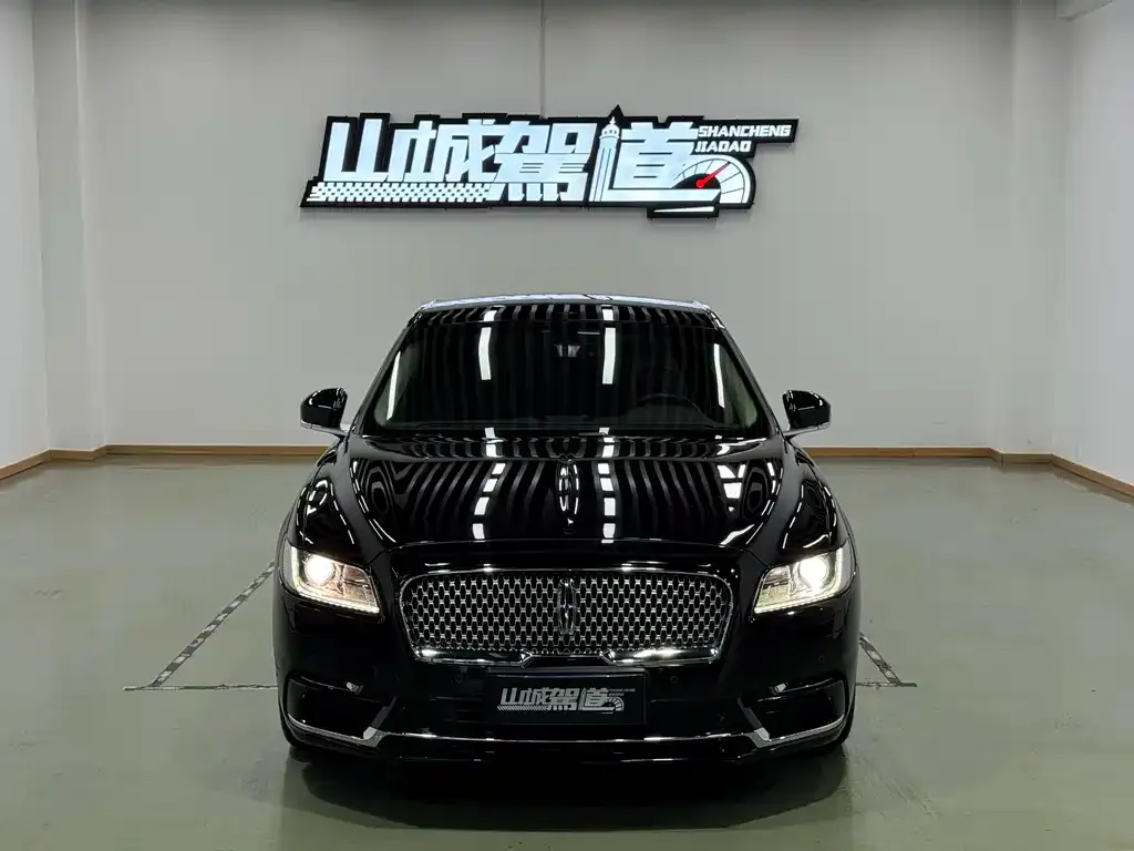 Lincoln Continental 2021 из CN, фото 2