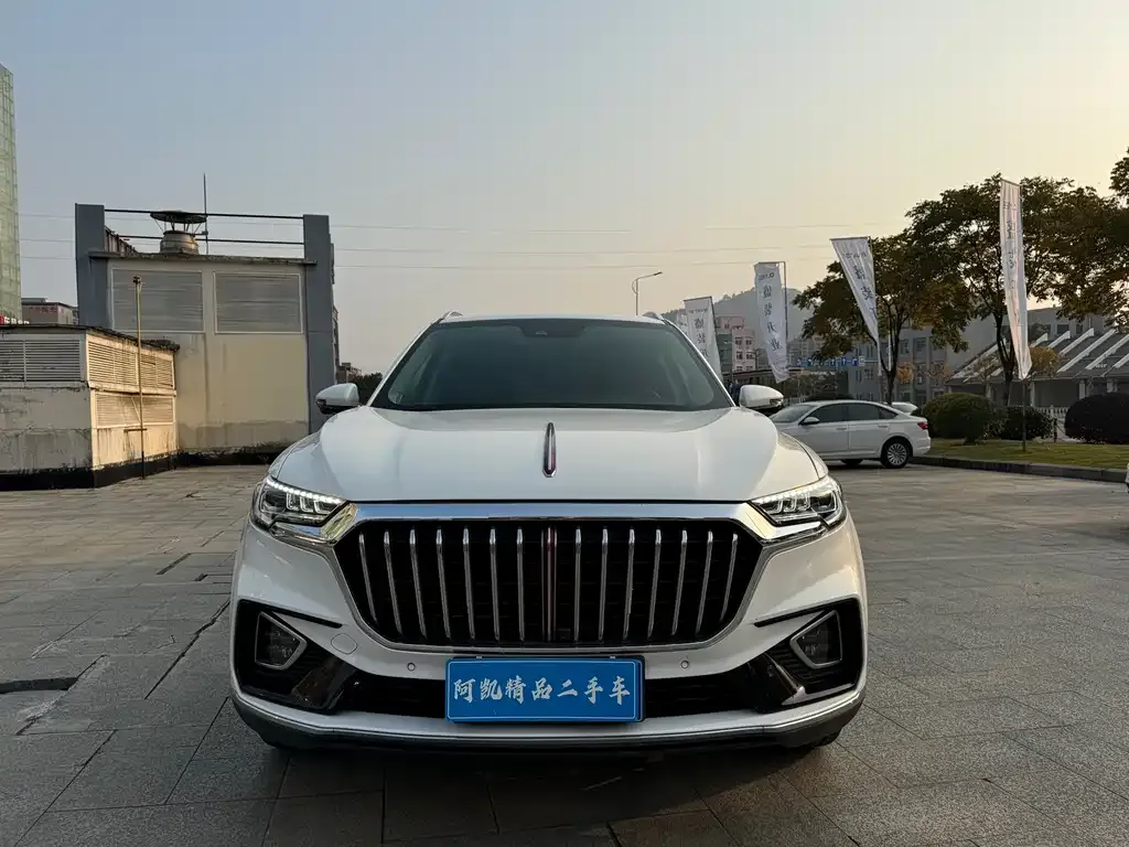 Hongqi HS5 — фото 2