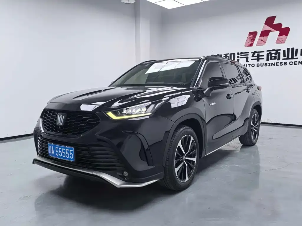 Toyota Crown Kluger 2021 из CN, фото 1