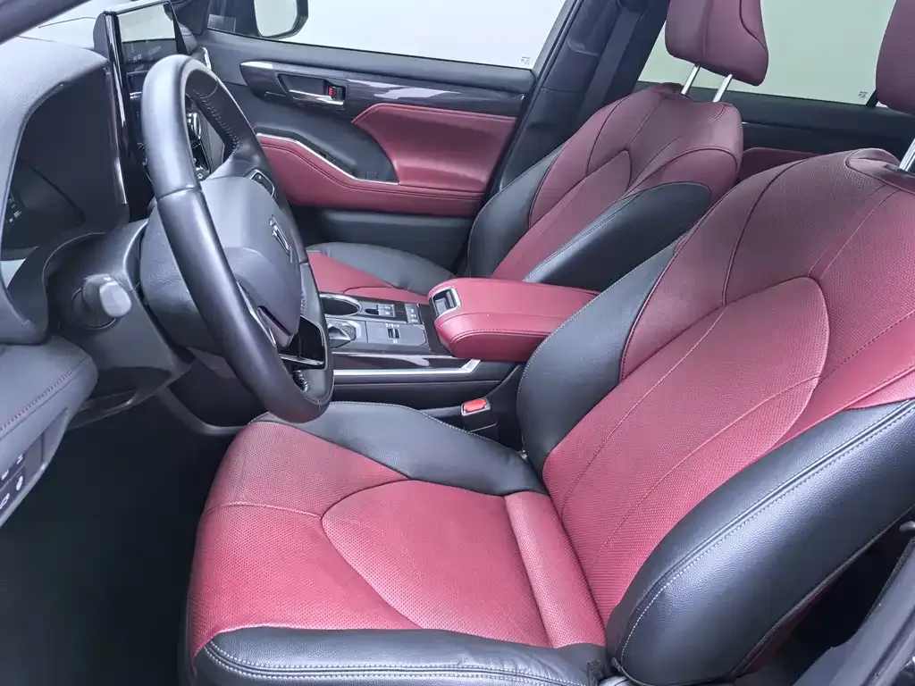 Toyota Crown Kluger 2021 из CN, фото 5