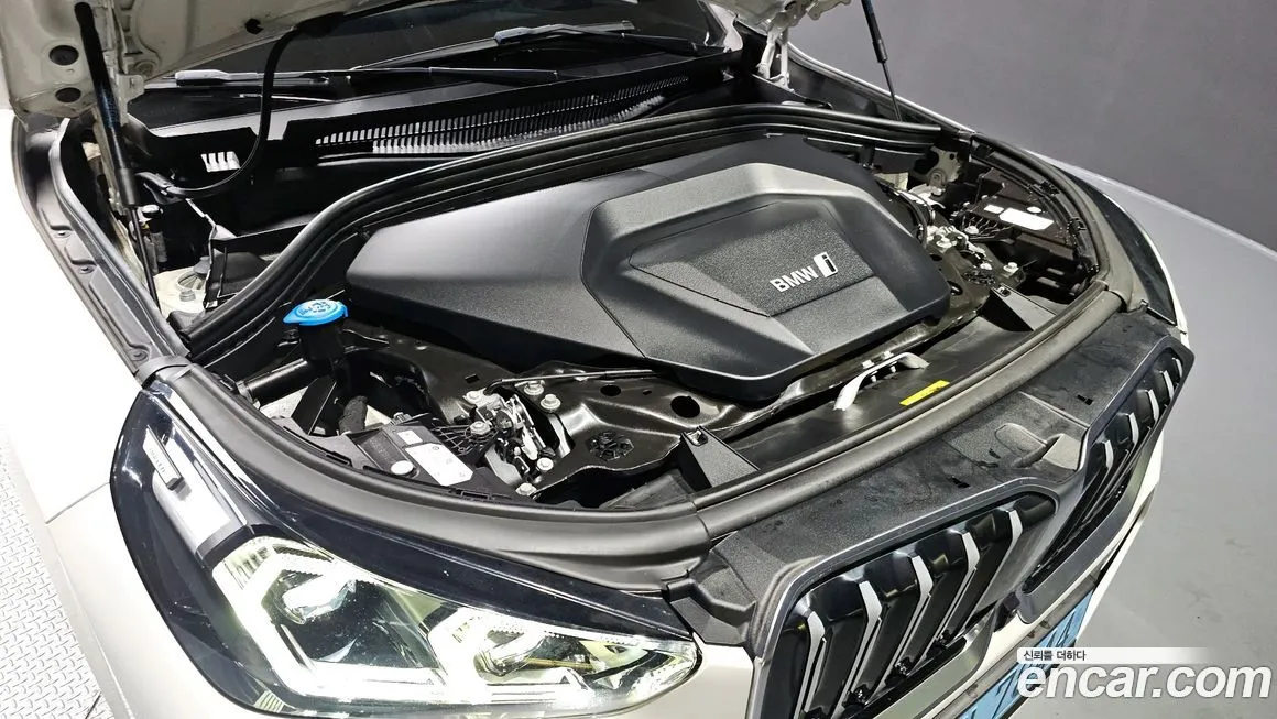 BMW iX1 2023 из KR, фото 6