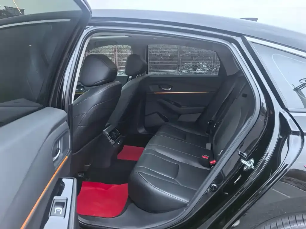 Honda Accord — фото 5