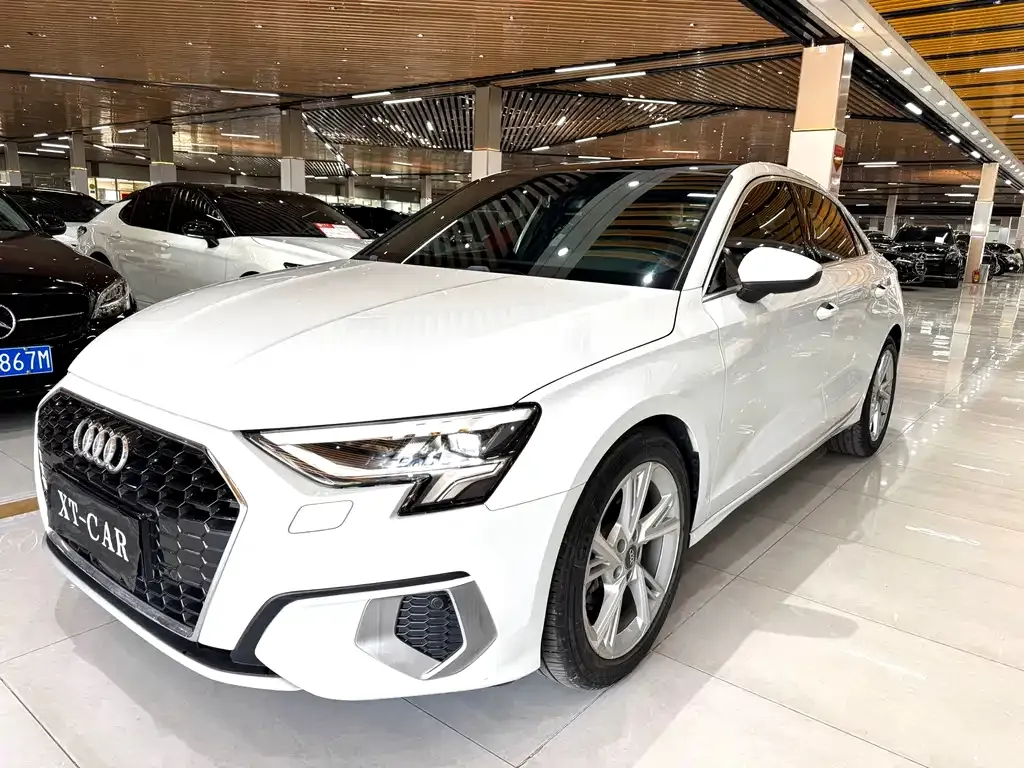 Audi A3 2021 из CN, фото 1